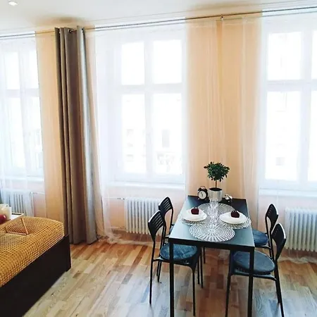 Apartment Centrally Located *