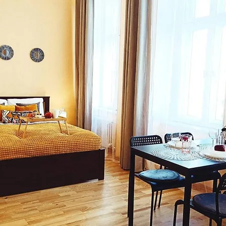 Centrally Located Appartement *