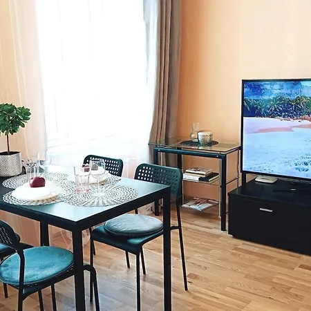 Apartment Centrally Located *